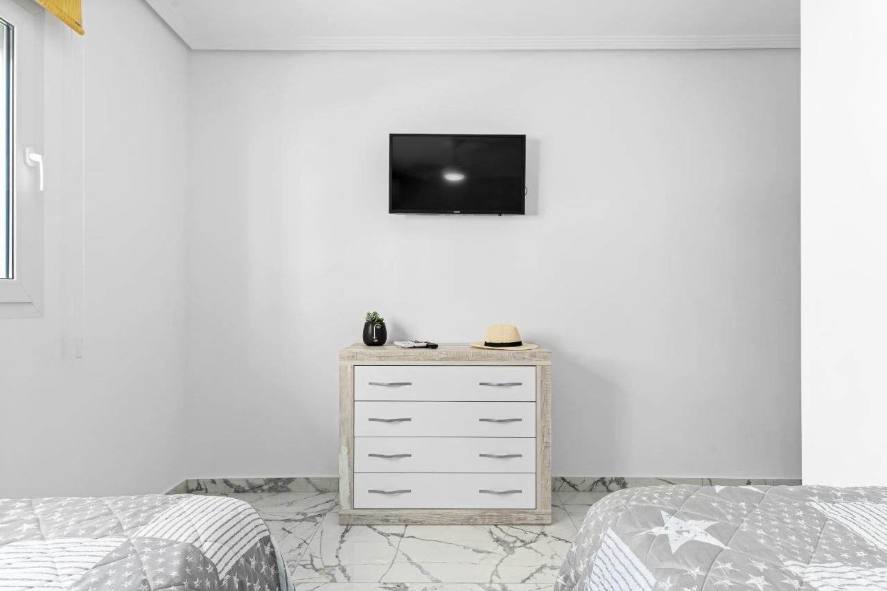 Apolo Beach Front - Sea View Luxury Apartment Torrevieja Exteriör bild