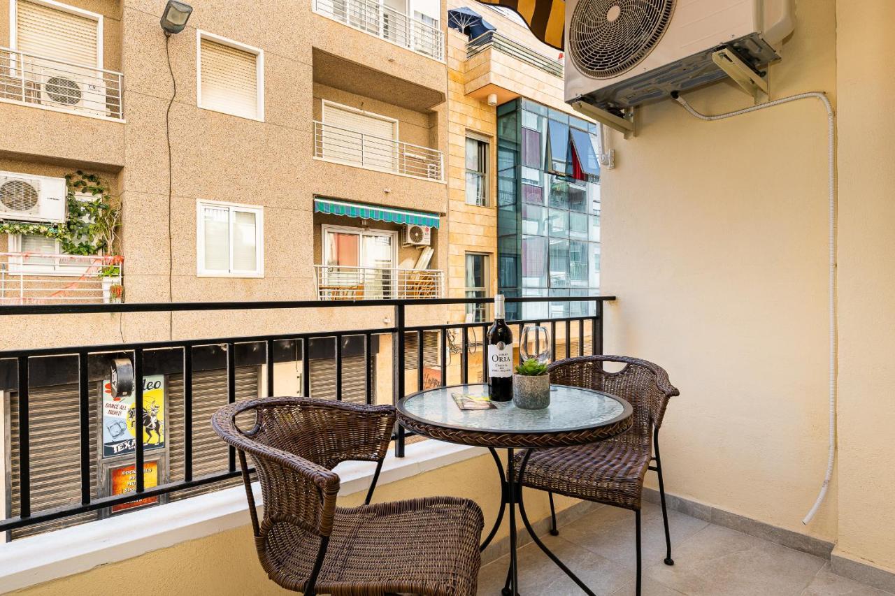 Apolo Beach Front - Sea View Luxury Apartment Torrevieja Exteriör bild