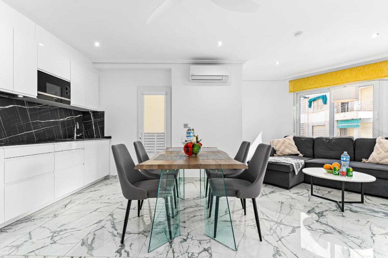 Apolo Beach Front - Sea View Luxury Apartment Torrevieja Exteriör bild