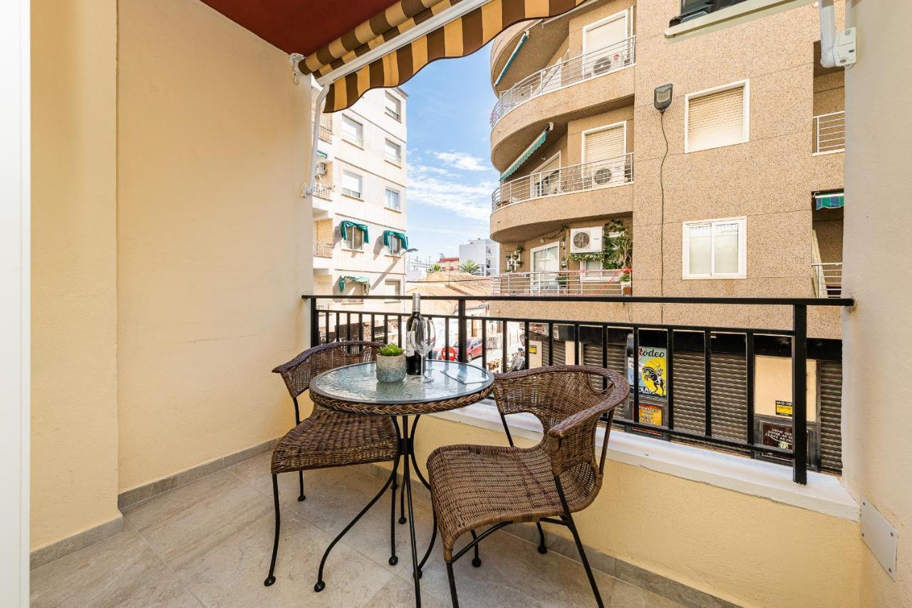 Apolo Beach Front - Sea View Luxury Apartment Torrevieja Exteriör bild