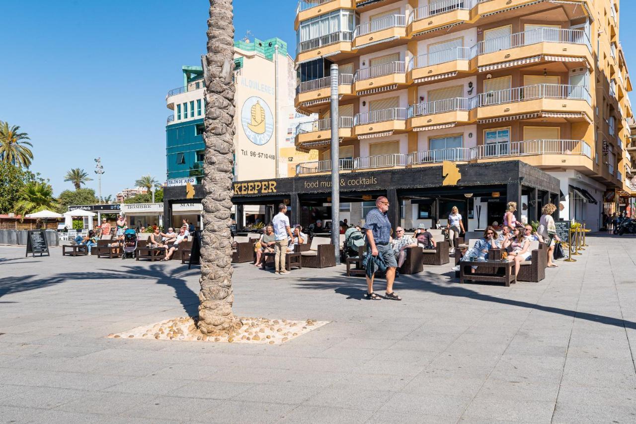 Apolo Beach Front - Sea View Luxury Apartment Torrevieja Exteriör bild